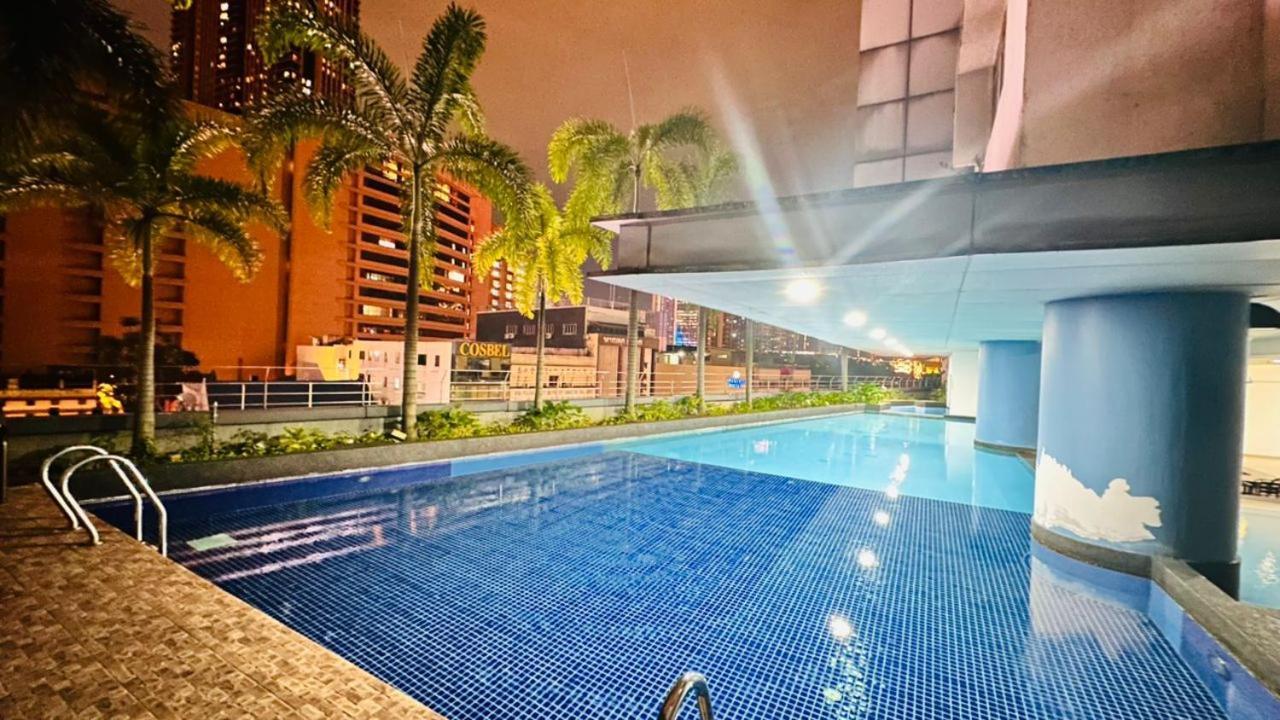 Taragon Homestay - Kuala Lumpur Extérieur photo