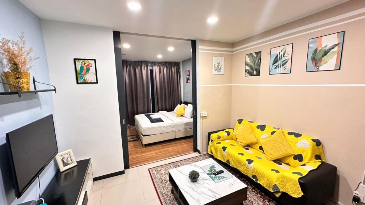 Taragon Homestay - Kuala Lumpur Extérieur photo