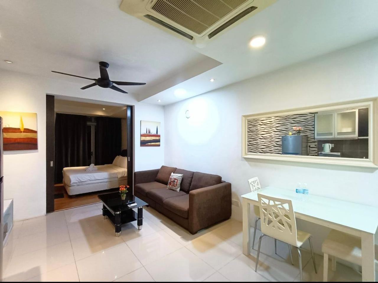 Taragon Homestay - Kuala Lumpur Extérieur photo